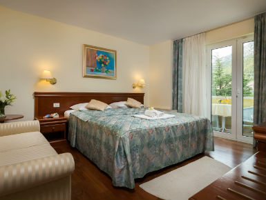 Doppelzimmer mit Balkon Baška Voda